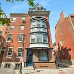 Deluxe Flat In Center City