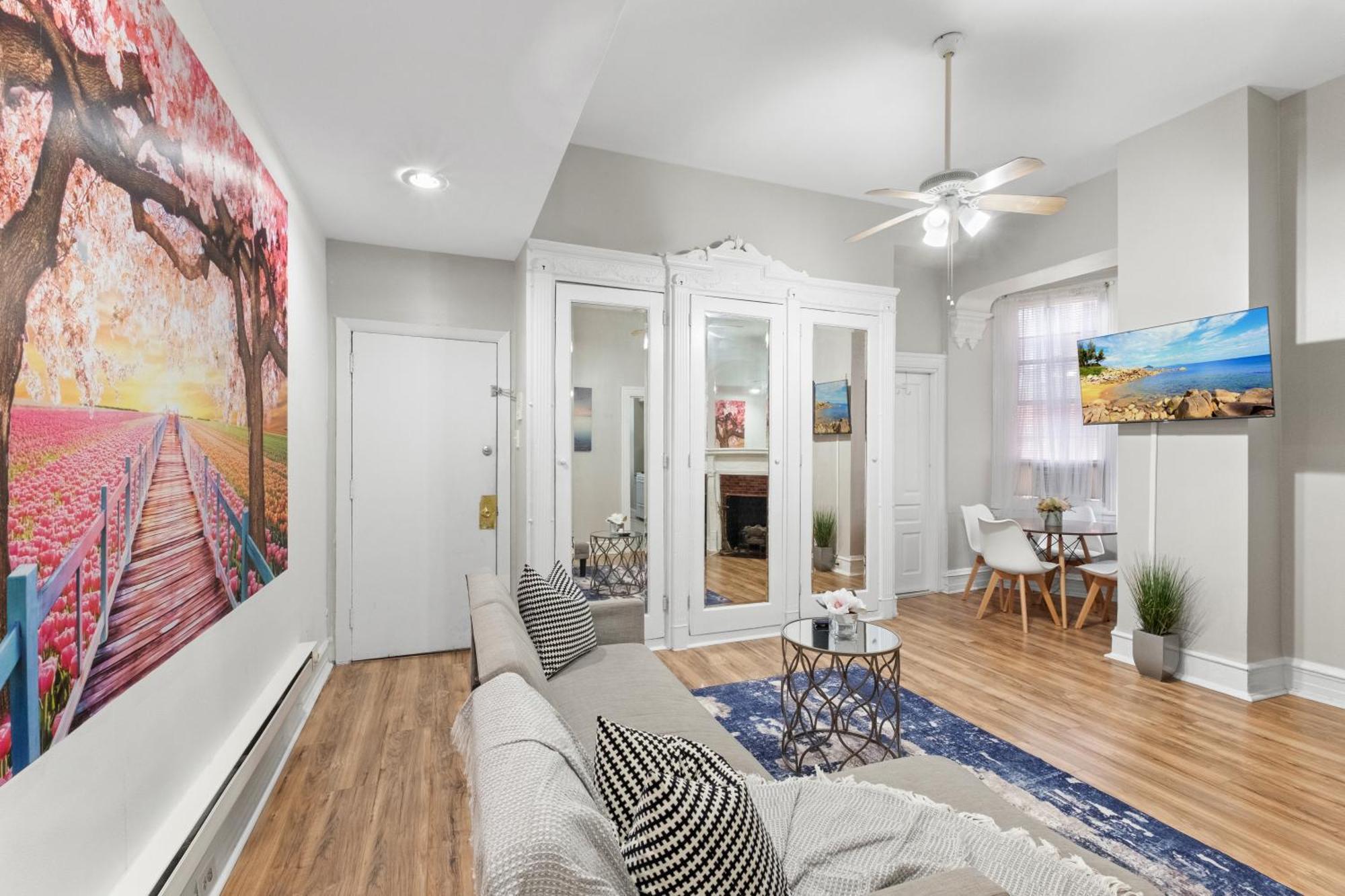 Apartment Deluxe Flat In Center